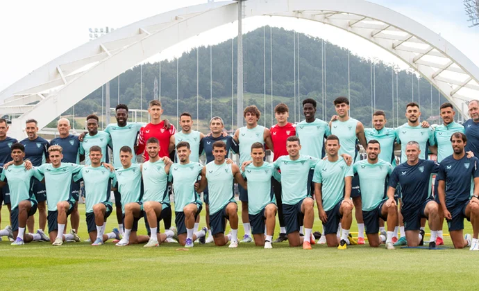 Agirrezabala, Martón y Yeray, bajas en el entrenamiento de este viernes en Lezama