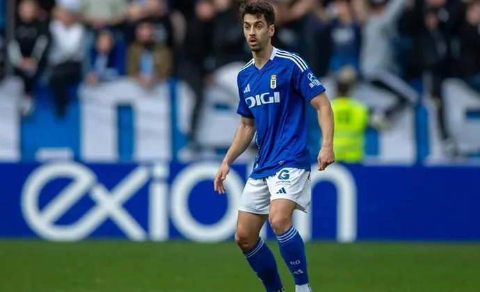 Real Oviedo y César de la Hoz alcanzan un acuerdo para rescindir
