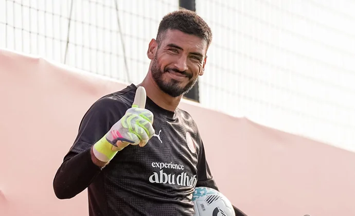 El Girona avanza sin Miguel, Van de Beek, Valery ni los internacionales