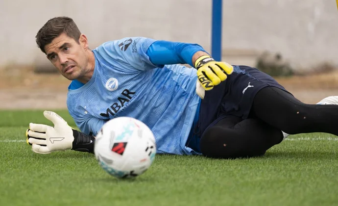 Raúl Fernández fue la principal novedad en la sesión vespertina en Ibaia