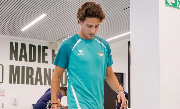 Riquelme y los internacionales pasan reconocimiento médico antes de sumarse al stage