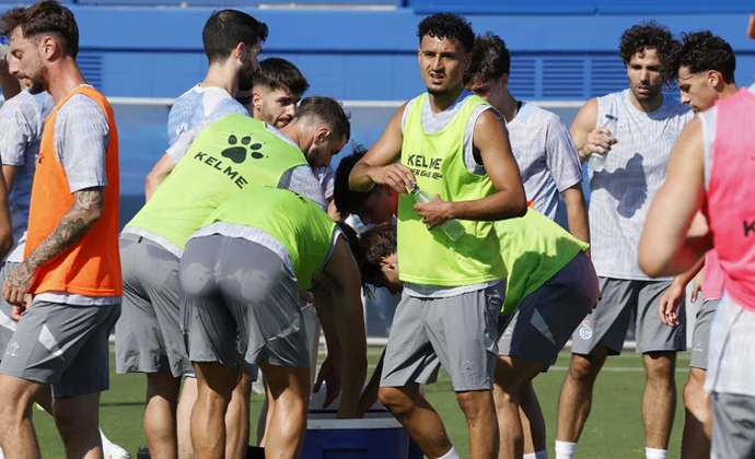 El Espanyol inició la segunda semana de trabajo todavía sin Roberto