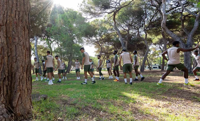 Sesión alternativa del Villarreal en el Pinar del Grao de Castelló