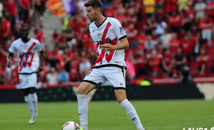 Acuerdo entre Rayo y Granada por la cesión de Gumbau un año más