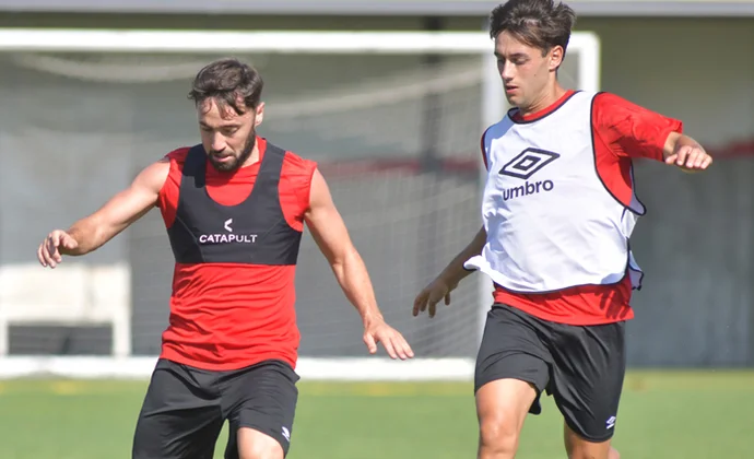 Mumin, RDT y De la Sías, bajas en el entrenamiento del martes en Vallecas