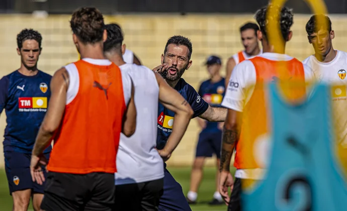 Sesión de martes sin Thierry ni Canós y con Mosquera ya en Londres