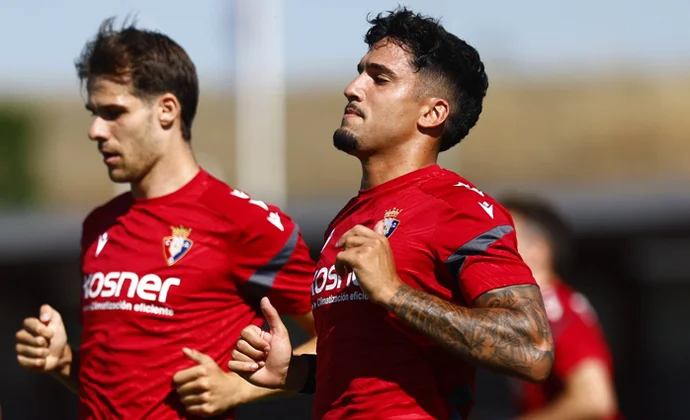 Iker Benito vuelve de vacaciones y Areso rebaja la carga ante un posible traspaso