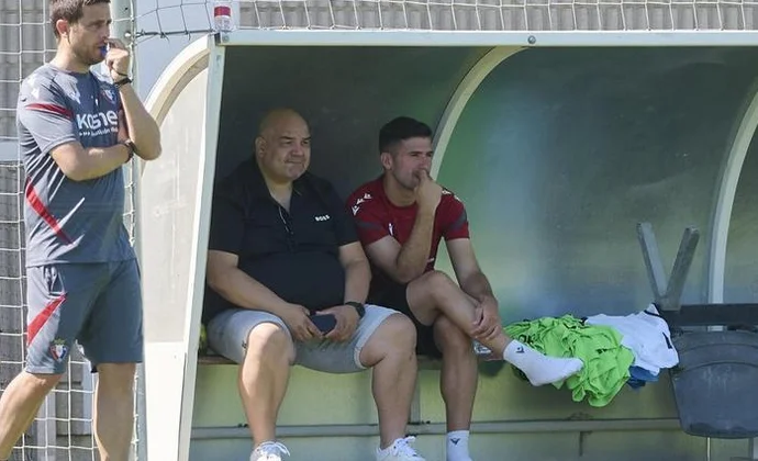 Areso tampoco entrena con el grupo en la sesión vespertina