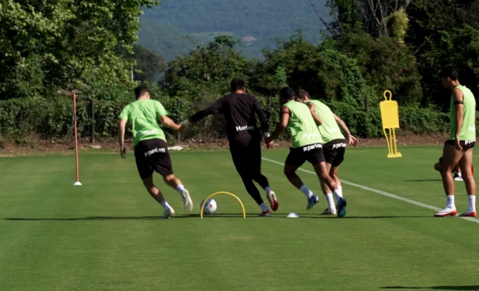 Nueva sesión en la Vall d'en Bas sin Valery, Miguel ni Van de Beek