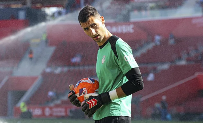 Dominik Greif declarado transferible tras la renovación de Leo Román y el fichaje de Lucas Bergström