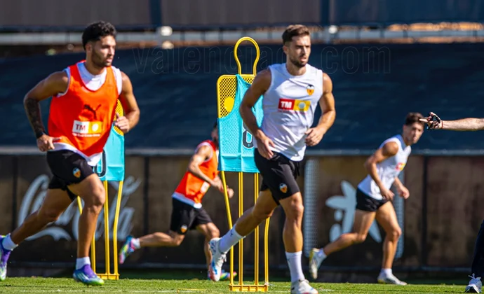 Thierry y Canós, únicas bajas en Paterna a la espera de que se haga oficial lo de Mosquera