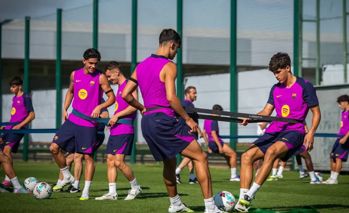 Bernal entrena con el grupo pendiente del alta médica