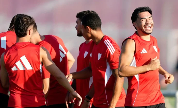 Suazo e Iheanacho se incorporan al grupo este jueves