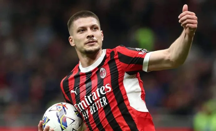 El Real Oviedo lanza una oferta a Luka Jović y espera su respuesta