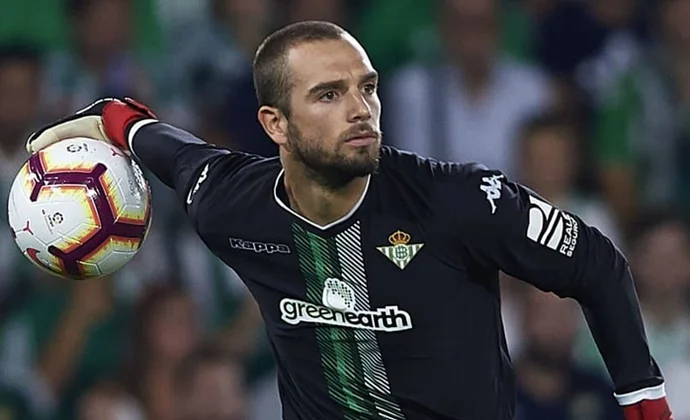 El Betis cierra los detalles del fichaje de Pau López