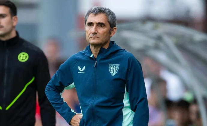 Valverde tira de emergencia en defensa: Vesga, Yuri y Lekue, centrales improvisados