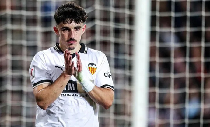 Diego López rechaza la oferta de renovación del Valencia y pide una mejora