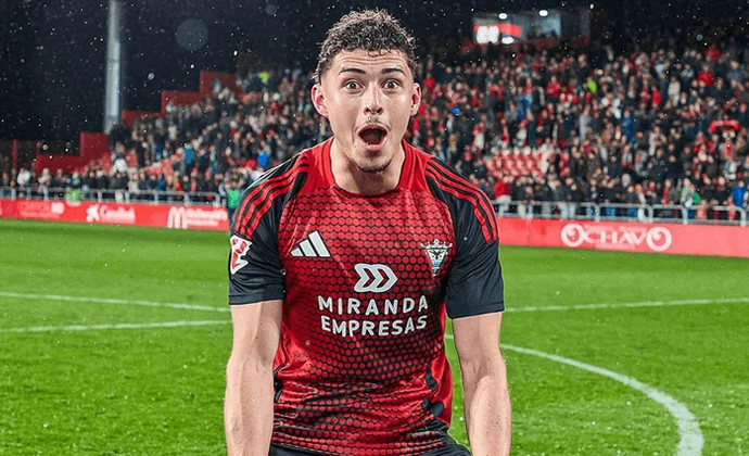 El Alavés rechaza una primera oferta del Strasbourg por Panichelli