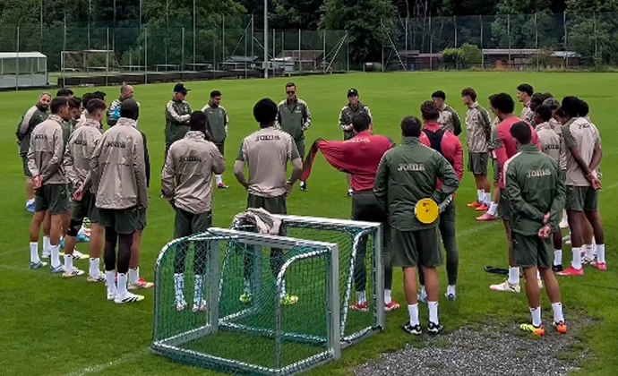 El Villarreal retoma los entrenamientos sin Ayoze ni Logan Costa, lesionados