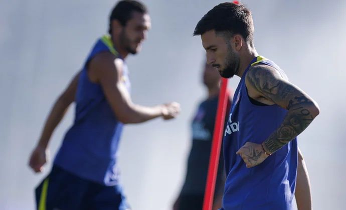 Simeone divide a la plantilla en tres grupos para los ejercicios tácticos de hoy