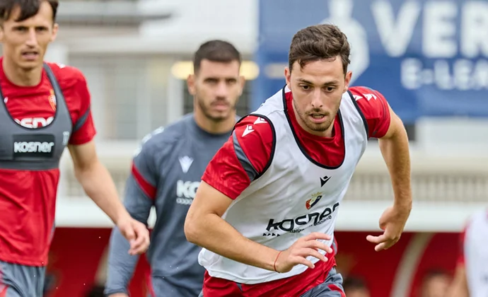 Aimar Oroz tampoco entrena hoy y será baja contra el Huesca