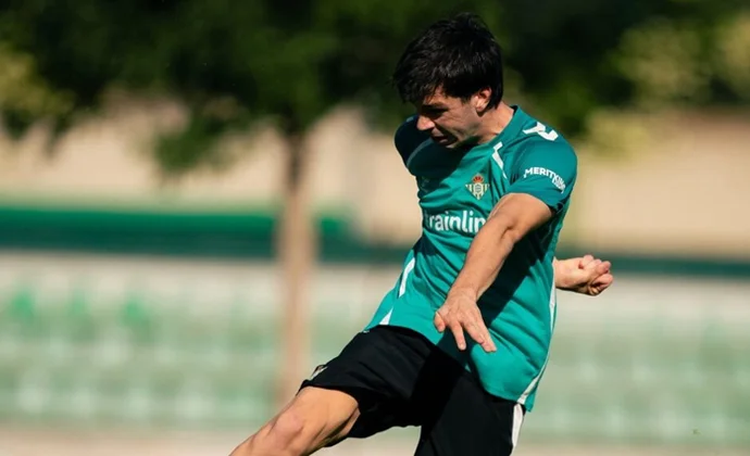 El Betis acepta la oferta de cesión del Mirandés por Gonzalo Petit