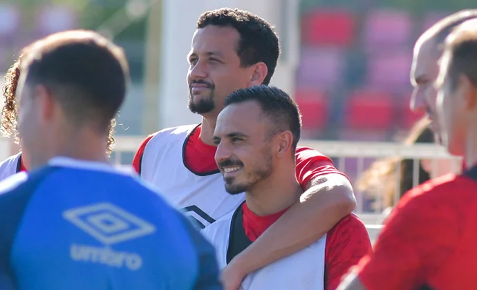 El Rayo vuelve al trabajo con Isi, pero sin Camello