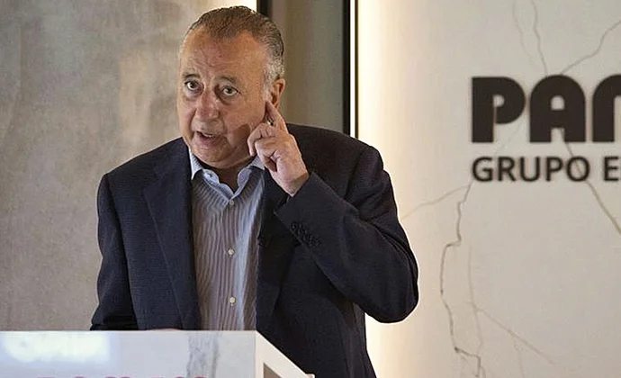 Roig anuncia que llegarán nuevas incorporaciones