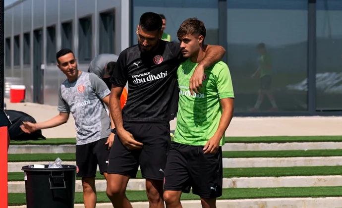 Hugo Rincón completa su primera sesión como jugador del Girona