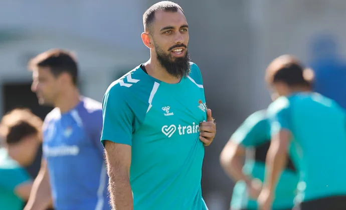 Pellegrini descarta a Borja Iglesias del amistoso y el Betis espera la última ofensiva del Celta