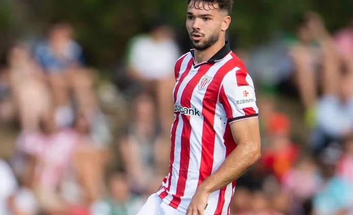 Unai Egiluz cae lesionado en el amistoso contra el Racing