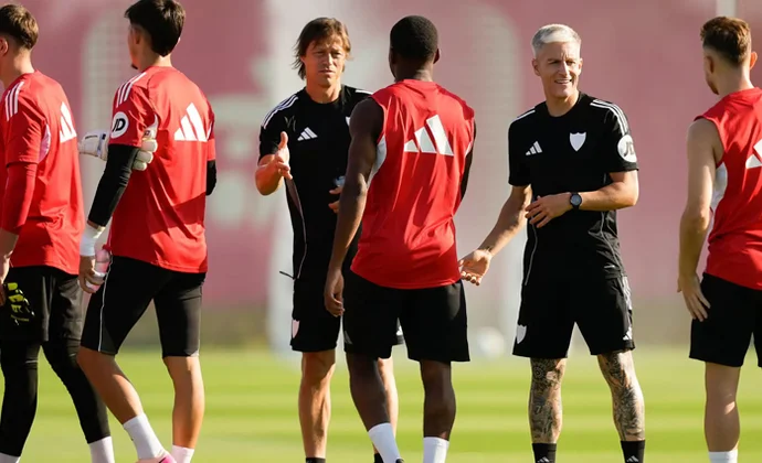El Sevilla sigue con su preparación sin los cinco lesionados