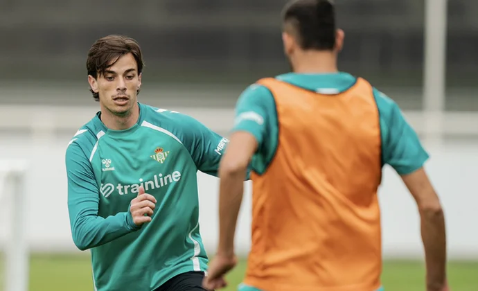 El Betis prepara el amistoso contra el Sunderland sin Losada ni los tres lesionados