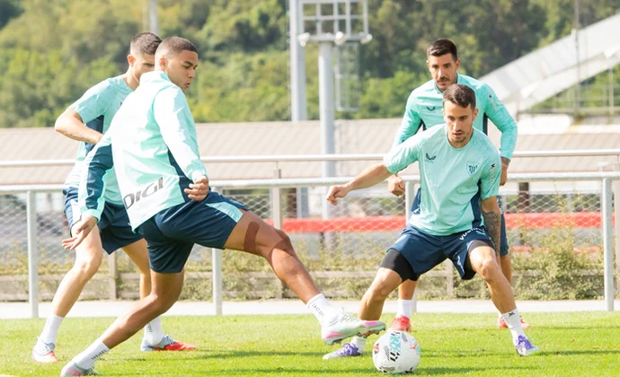 El Athletic retoma los entrenamientos sin Egiluz, Paredes ni Yeray