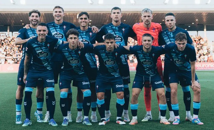 Giráldez se atrevió con un 4-3-3 con Aspas de interior