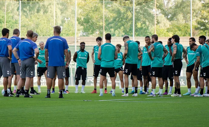 Iker Losada se recupera del Covid-19 y vuelve al grupo