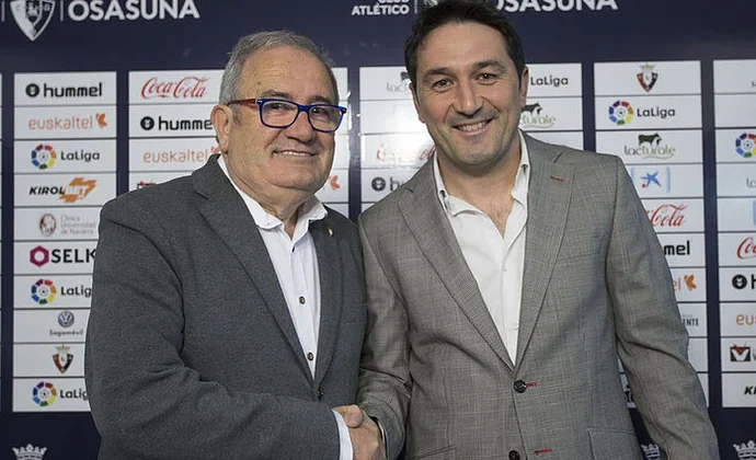 Osasuna se desmarca y arropa al aficionado en plena era del hermetismo