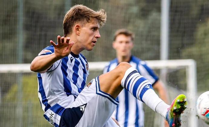 Rupérez adelanta a Odriozola y Hamari Traoré por la derecha