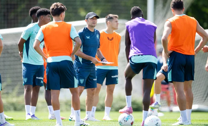 El Athletic retoma los entrenamientos sin Paredes y con cuidados para Yuri