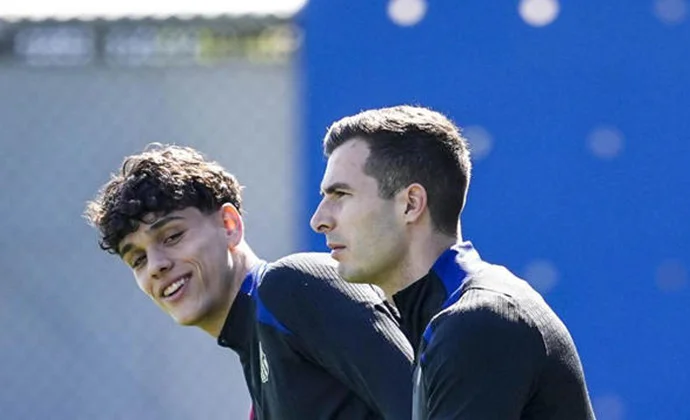 Deco trabaja en las salidas de Iñaki Peña y Héctor Fort