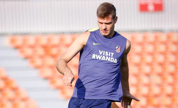 Sesión de recuperación del Atlético sin Barrios ni Giménez y con ensayo de once incluido