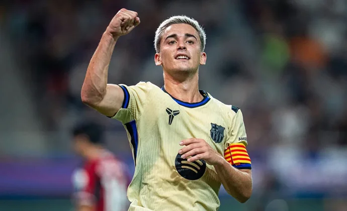 Gavi se hace fuerte en pretemporada y amenaza la titularidad de Frenkie de Jong