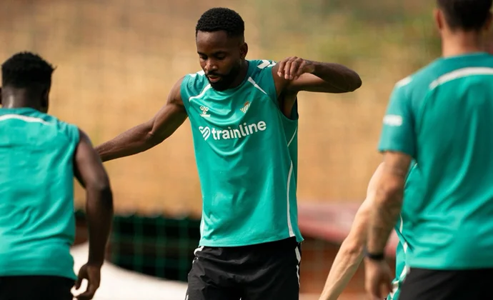 El Betis retoma los entrenamientos sin Pau López ni los tres lesionados