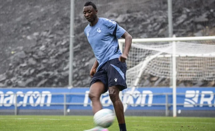 Sadiq y Zakharyan se incorporan al grupo y hacen gran parte de la sesión