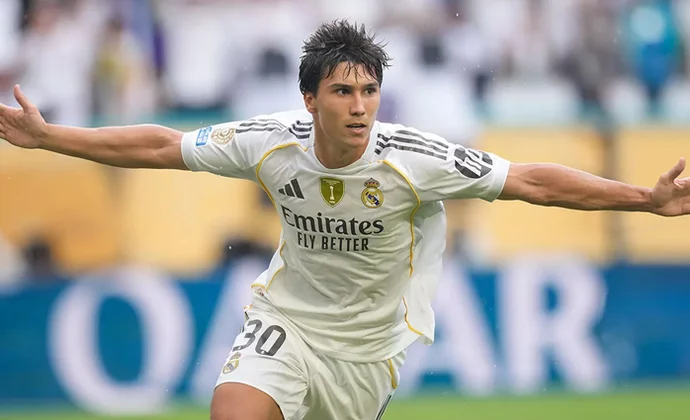 El Real Madrid anuncia la renovación y promoción de Gonzalo García al primer equipo