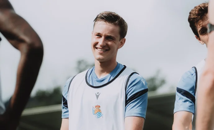 Sergio Gómez, Turrientes y Sucic se cuelan en el ensayo general del bloque titular