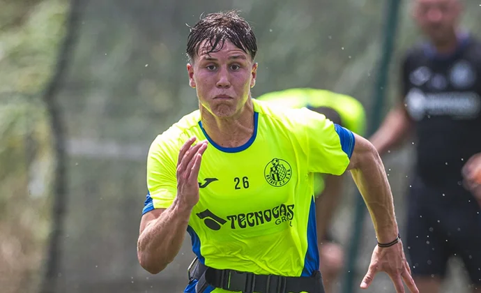 Davinchi, 17 años de puro desparpajo: de descubrimiento a sensación