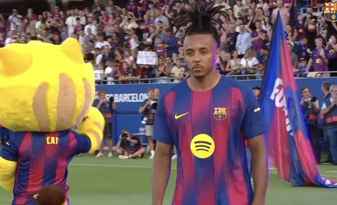 Kounde y Ferran, los aparentes motivos de sus suplencias en el Gamper