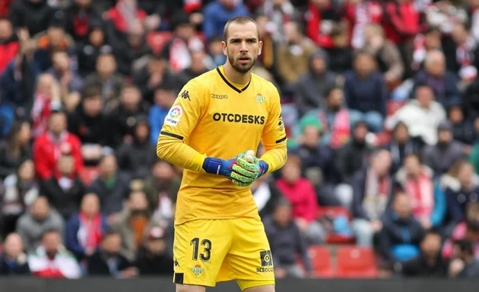 Pau López apunta a titular contra el Elche, según COPE