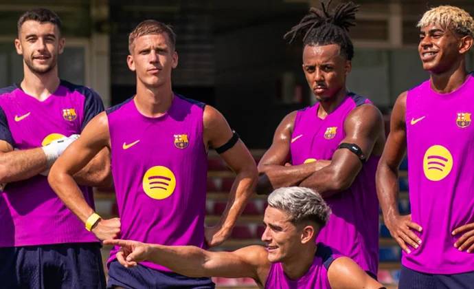 Olmo completa otra sesión y Lewandowski continúa con su recuperación